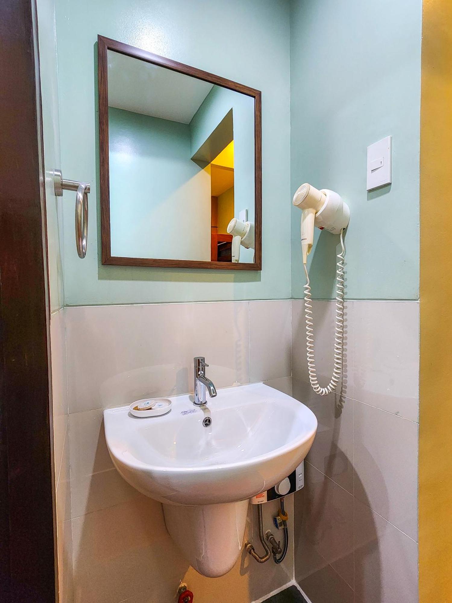 Sea Cocoon Hotel إل نيدو الغرفة الصورة
